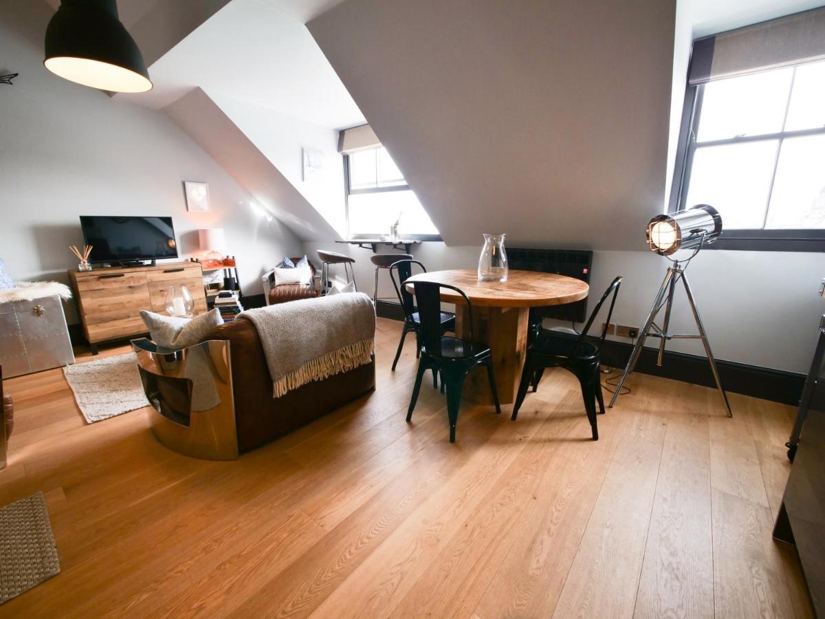 Padstow Escapes - Pajar Luxury Penthouse Apartment Bagian luar foto