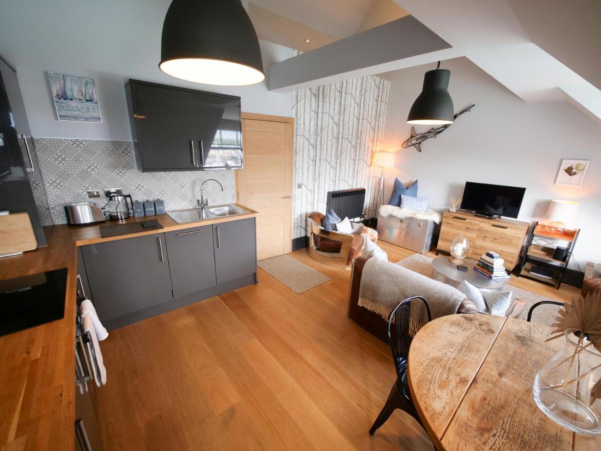 Padstow Escapes - Pajar Luxury Penthouse Apartment Bagian luar foto