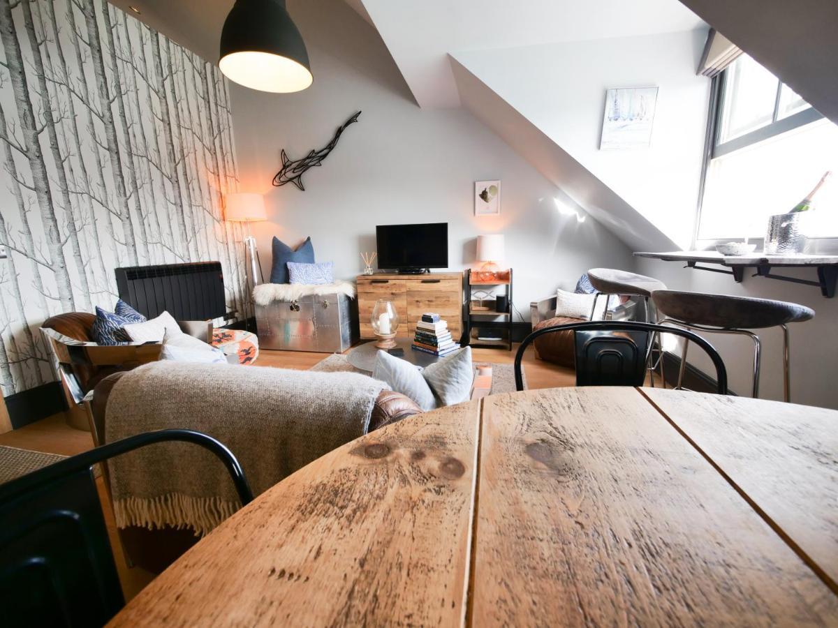 Padstow Escapes - Pajar Luxury Penthouse Apartment Bagian luar foto