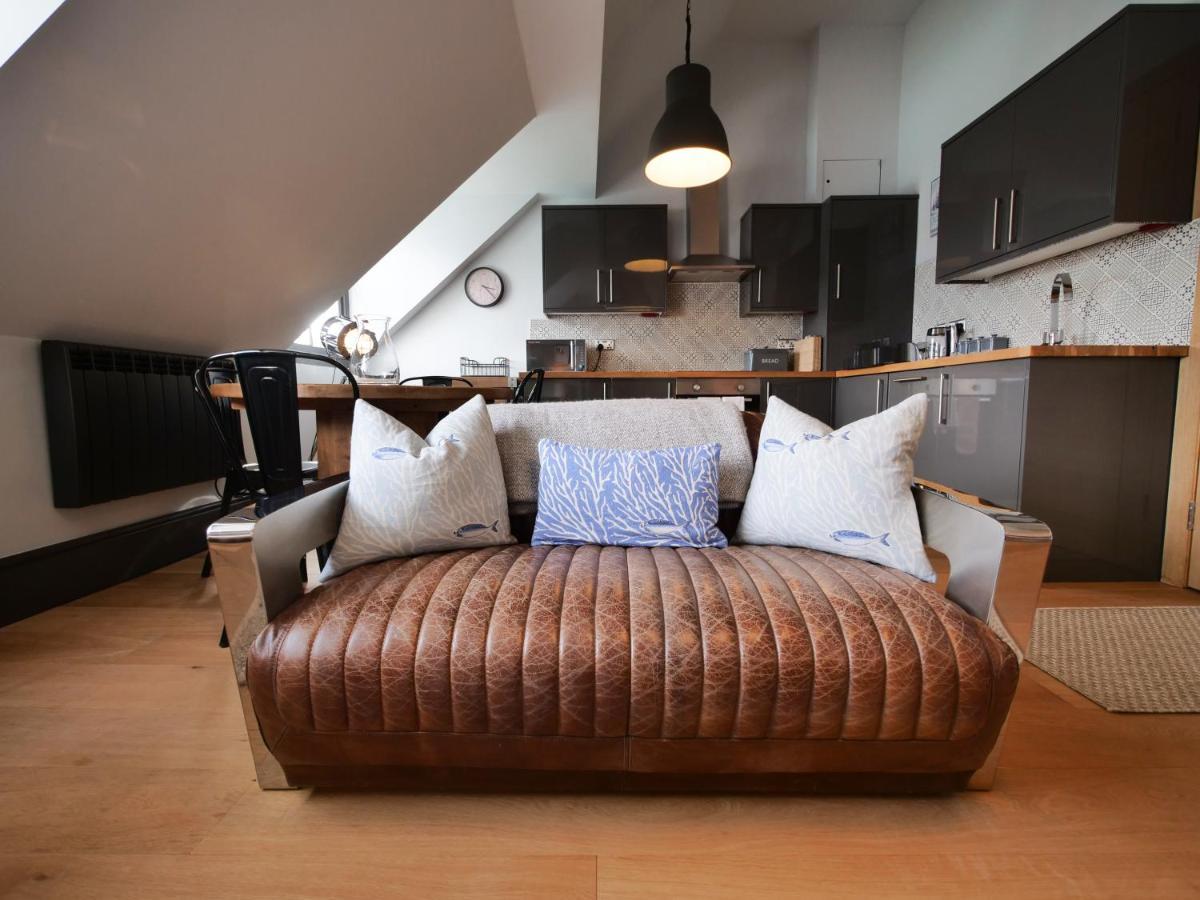 Padstow Escapes - Pajar Luxury Penthouse Apartment Bagian luar foto