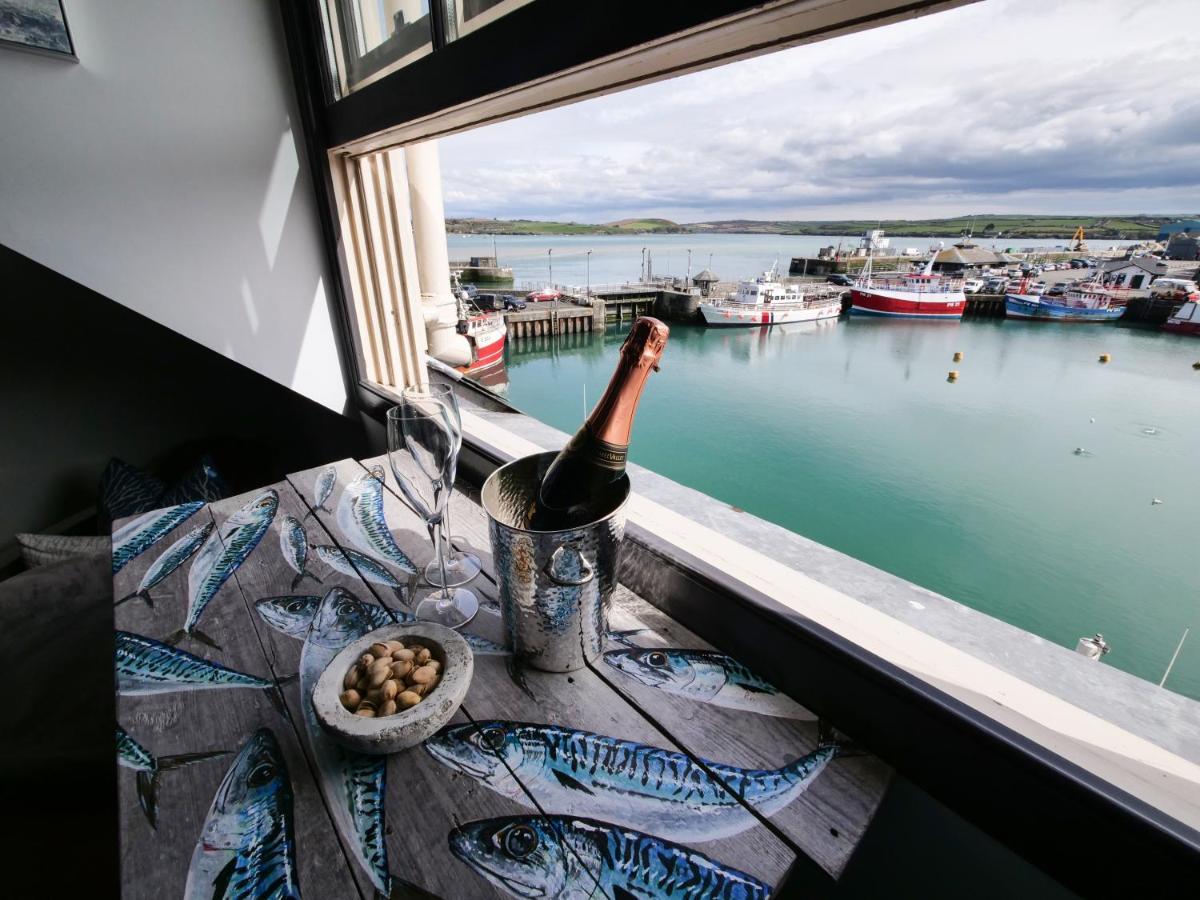 Padstow Escapes - Pajar Luxury Penthouse Apartment Bagian luar foto