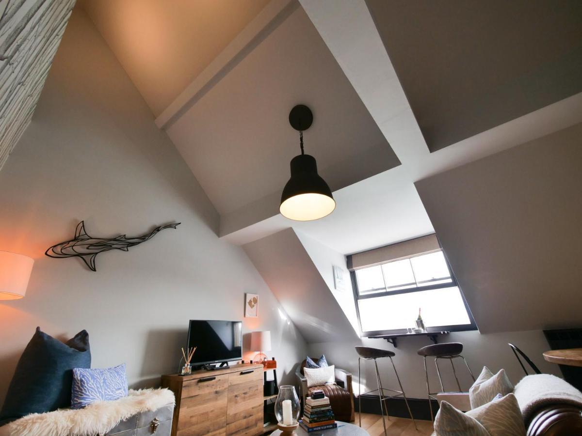 Padstow Escapes - Pajar Luxury Penthouse Apartment Bagian luar foto