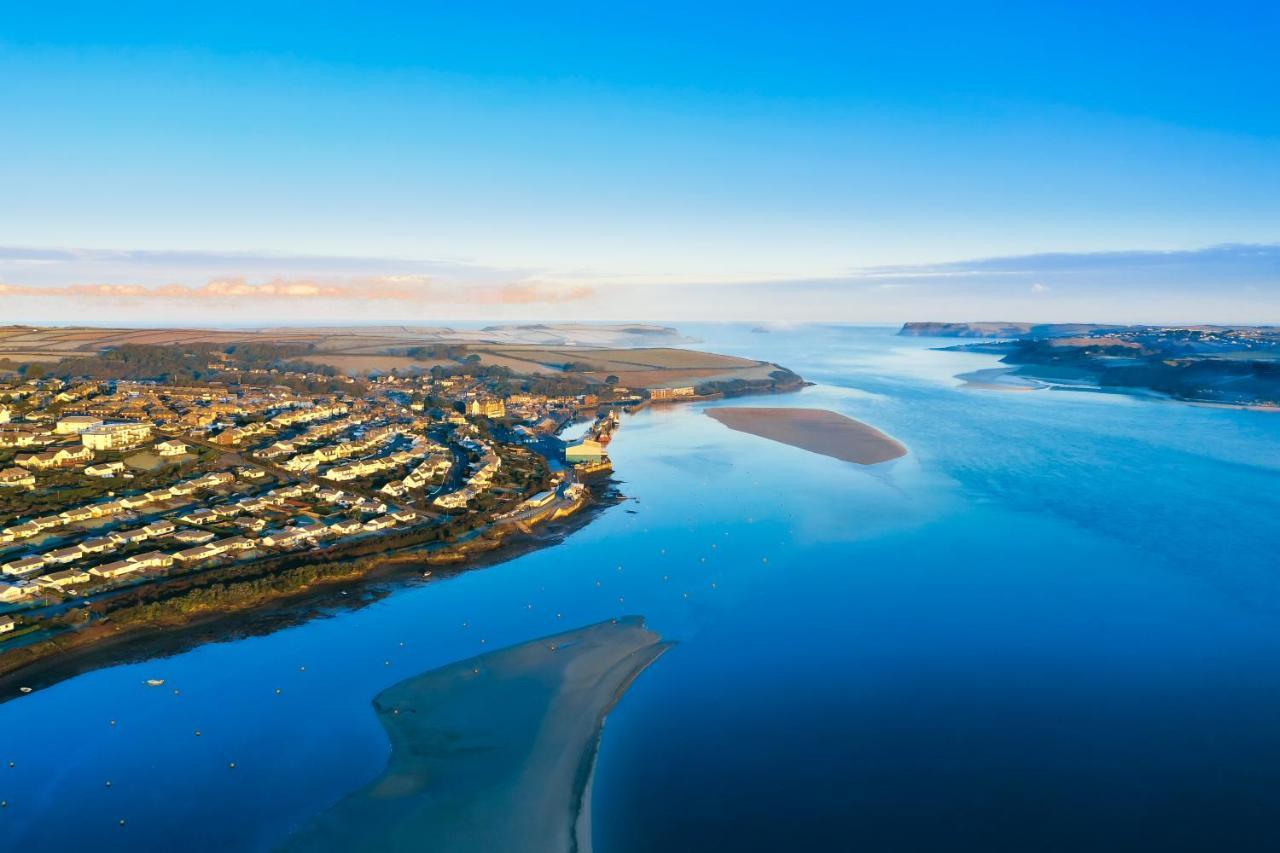 Padstow Escapes - Pajar Luxury Penthouse Apartment Bagian luar foto