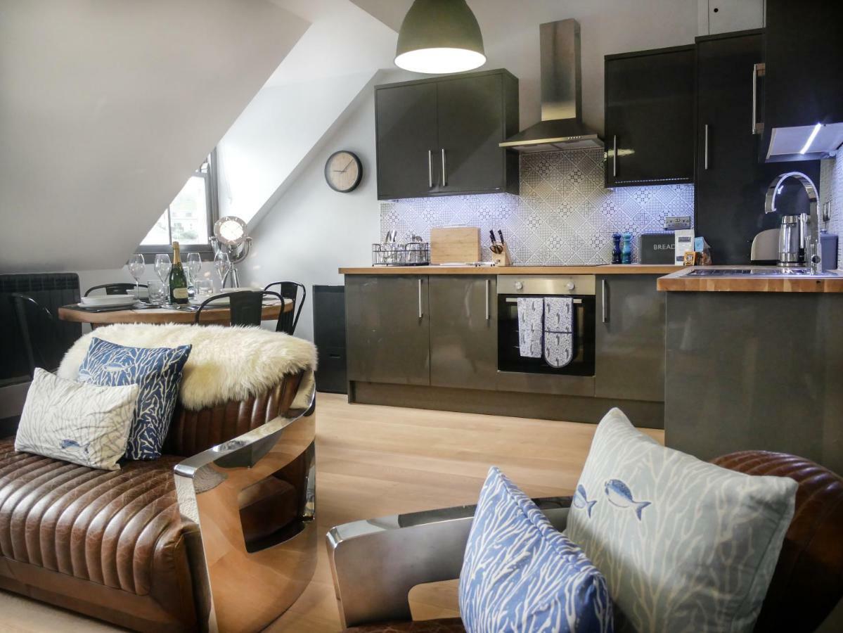 Padstow Escapes - Pajar Luxury Penthouse Apartment Bagian luar foto